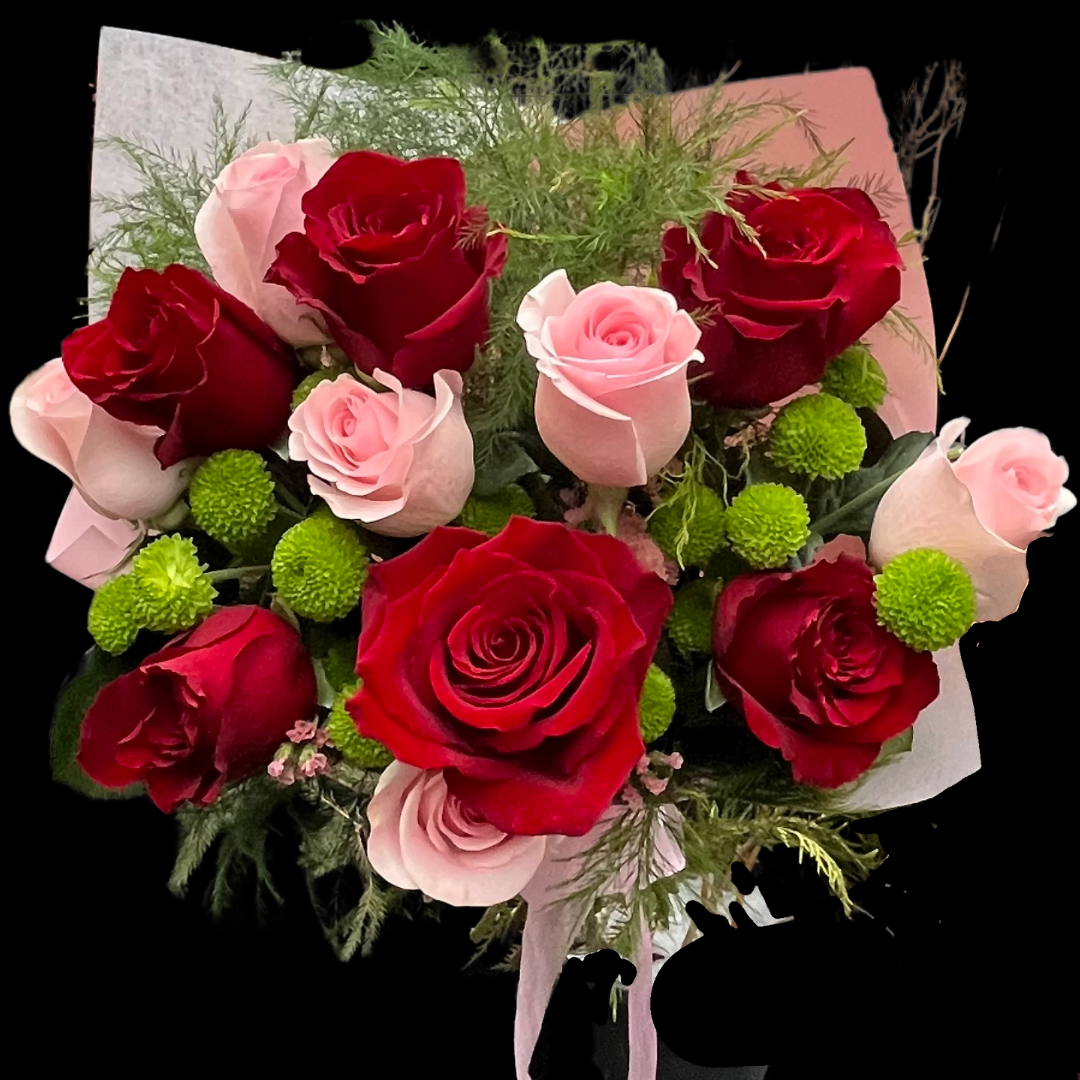 Luxury pink & Red roses with greenery– an elegant arrangement of fresh flowers, perfect for Valentine's Day, Anniversaries, Birthdays, Mother's Day as well as any romantic occasion. Ideal for those seeking Downtown Toronto Florist-Portland Market- King West  District is a luxury flower shop with Bespoke bouquets and arrangements, classic centerpieces or premium arrangements are timeless floral gifts.
