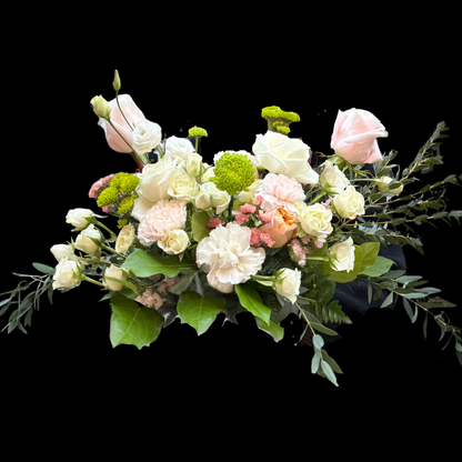 Luxury pink roses with spray roses and carnations – an elegant arrangement / centerpiece of fresh flowers, perfect for Valentine's Day, Anniversaries, Birthdays, Mother's Day as well as any romantic occasion. Ideal for those seeking Downtown Toronto Florist-Portland Market- King West  District is a luxury flower shop with Bespoke bouquets and arrangements, classic centerpieces or premium arrangements are timeless floral gifts.