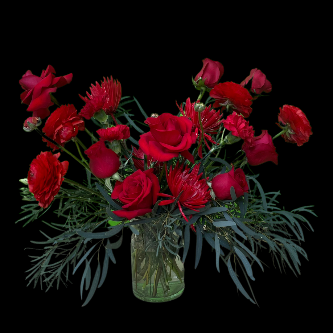 Luxury red roses with ranunculus– an elegant arrangement / centerpiece of fresh flowers, perfect for Valentine's Day, Anniversaries, Birthdays, Mother's Day as well as any romantic occasion. Ideal for those seeking Downtown Toronto Florist-Portland Market- King West  District is a luxury flower shop with Bespoke bouquets and arrangements, classic centerpieces or premium arrangements are timeless floral gifts.